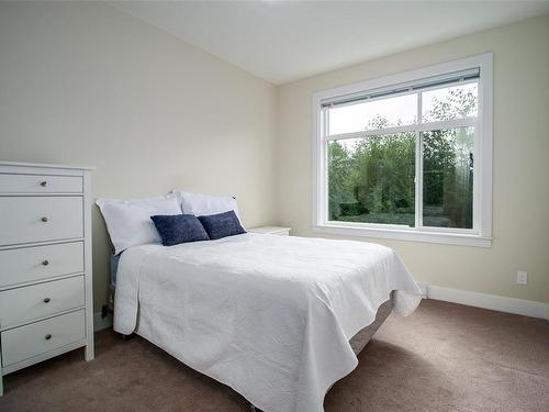 206-4960 Songbird Pl, Nanaimo, BC - Indoor Photo Showing Bedroom