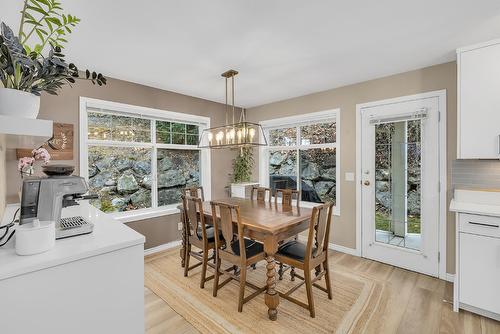 112-3825 Glen Canyon Drive, West Kelowna, BC - Indoor Photo Showing Dining Room