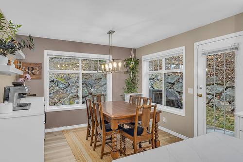 112-3825 Glen Canyon Drive, West Kelowna, BC - Indoor Photo Showing Dining Room