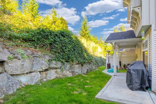 112-3825 Glen Canyon Drive, West Kelowna, BC - Outdoor