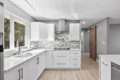 11110 Bottom Wood Lake Road, Lake Country, BC - Indoor Photo Showing Kitchen With Upgraded Kitchen