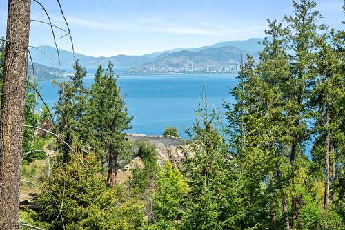 166 Timberline Road, Kelowna, BC 