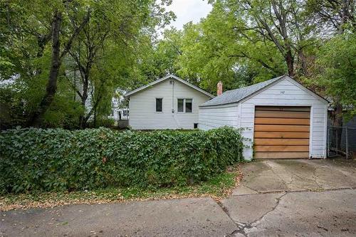 142 Borebank St, Winnipeg, MB 