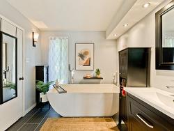 Ensuite bathroom - 