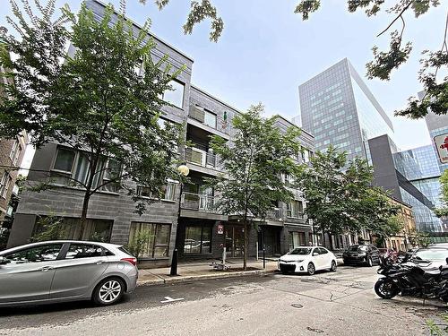 FaÃ§ade - 203-440 Rue De La Gauchetière E., Montréal (Ville-Marie), QC - Outdoor With Balcony