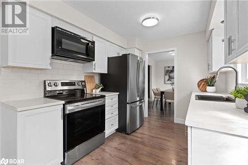 75 Marshall Street, Barrie, ON - Indoor Photo Showing Kitchen