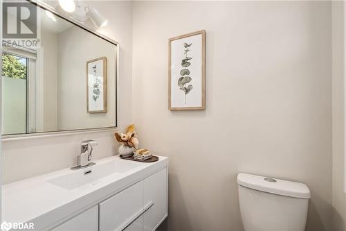 75 Marshall Street, Barrie, ON - Indoor Photo Showing Bathroom