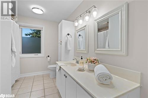 75 Marshall Street, Barrie, ON - Indoor Photo Showing Bathroom