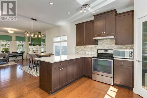 35 Nolanfield Heights Nw, Calgary, AB - Indoor Photo Showing Kitchen With Upgraded Kitchen