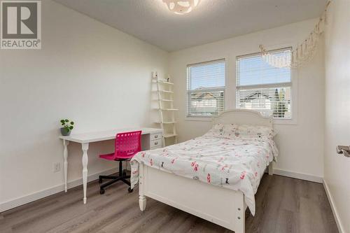 35 Nolanfield Heights Nw, Calgary, AB - Indoor Photo Showing Bedroom