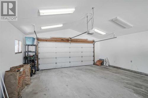 1315 105 Avenue Sw, Calgary, AB - Indoor Photo Showing Garage