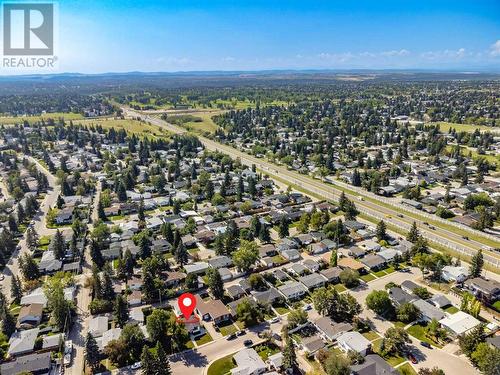 1315 105 Avenue Sw, Calgary, AB - Outdoor With View