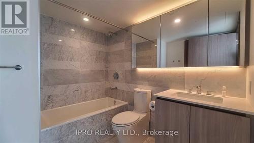 2206 - 17 Bathurst Street, Toronto, ON - Indoor Photo Showing Bathroom