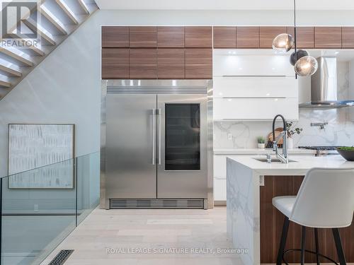 75 Holborne Avenue, Toronto (Danforth Village-East York), ON - Indoor Photo Showing Kitchen With Upgraded Kitchen