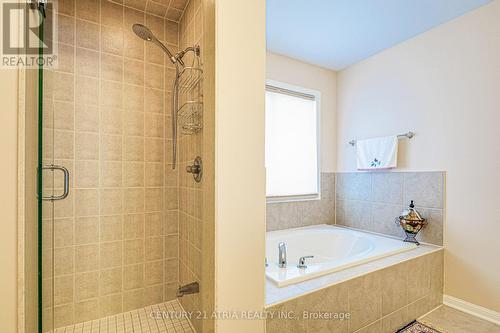 27 William Stark Road, Whitchurch-Stouffville, ON - Indoor Photo Showing Bathroom