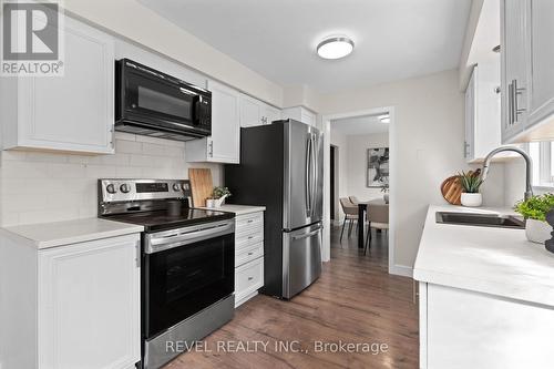 75 Marshall Street, Barrie (Allandale Heights), ON - Indoor Photo Showing Kitchen