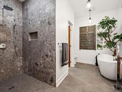 Ensuite bathroom - 