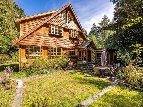 6300 Anderson Dr, Hornby Island, BC 