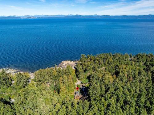 6300 Anderson Dr, Hornby Island, BC 