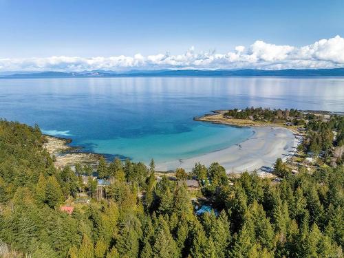 6300 Anderson Dr, Hornby Island, BC 