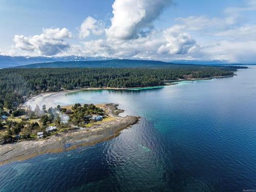 6300 Anderson Dr, Hornby Island, BC 