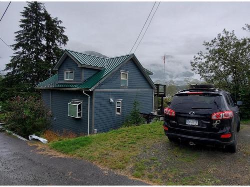 1131 Tipperary Pk, Tahsis, BC 