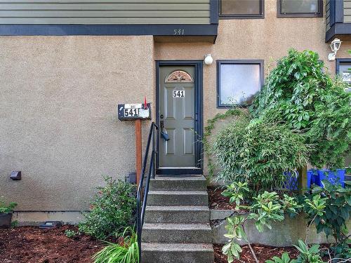 541 Crossandra Cres, Saanich, BC 