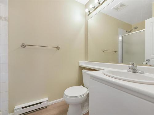 401-935 Johnson St, Victoria, BC - Indoor Photo Showing Bathroom