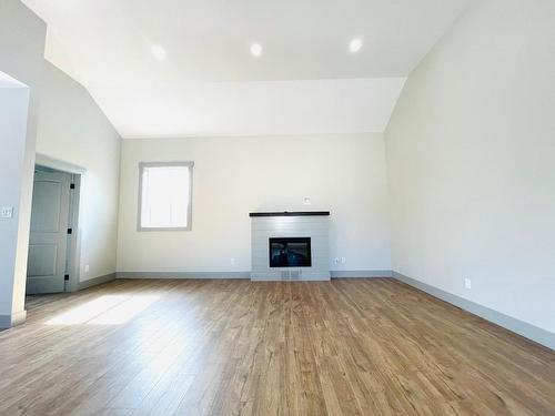 2175 Nicola Ave, Merritt, BC - Indoor Photo Showing Living Room With Fireplace