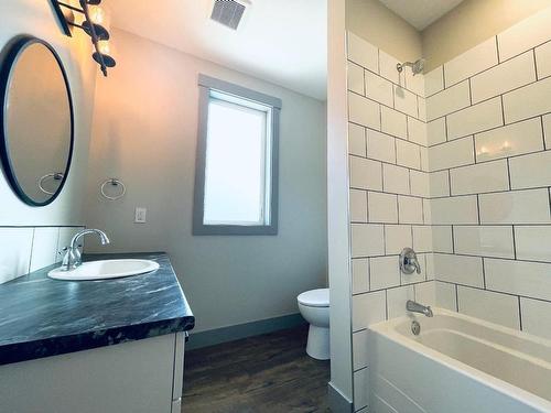 2175 Nicola Ave, Merritt, BC - Indoor Photo Showing Bathroom