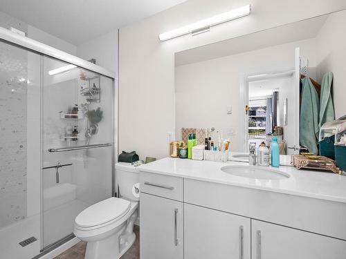 209-1880 Hugh Allan Drive, Kamloops, BC - Indoor Photo Showing Bathroom