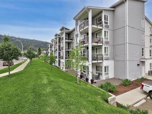 209-1880 Hugh Allan Drive, Kamloops, BC - Outdoor