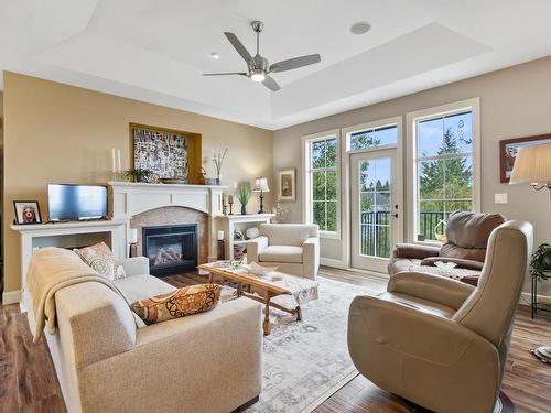 111-770 Hugh Allan Drive, Kamloops, BC - Indoor Photo Showing Living Room With Fireplace