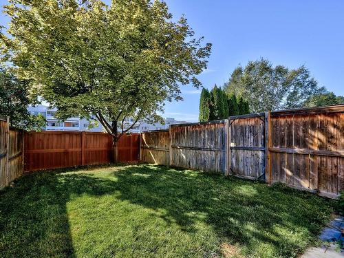 6-800 Southill Street, Kamloops, BC - Outdoor With Backyard