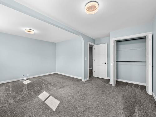 6-800 Southill Street, Kamloops, BC - Indoor Photo Showing Other Room