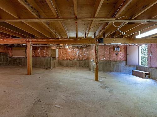 536 Fairways Pl, Cobble Hill, BC - Indoor Photo Showing Basement