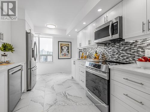 1004 - 8 Covington Road, Toronto, ON - Indoor Photo Showing Kitchen With Upgraded Kitchen