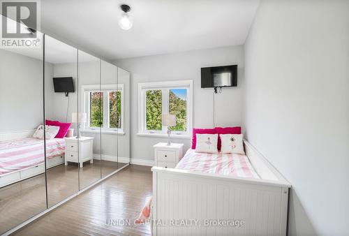 209 Roselawn Drive, Vaughan, ON - Indoor Photo Showing Bedroom