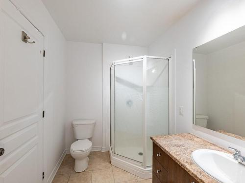 Salle de bains - 4-4655 Ch. Des Prairies, Brossard, QC - Indoor Photo Showing Bathroom