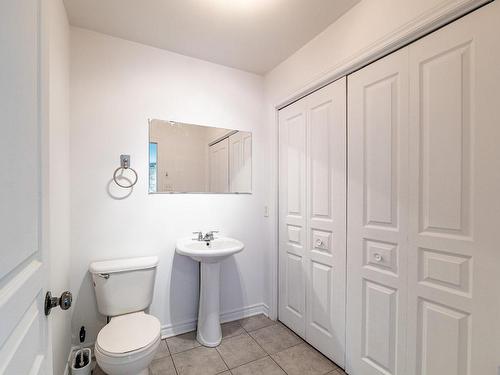 Powder room - 4-4655 Ch. Des Prairies, Brossard, QC - Indoor Photo Showing Bathroom