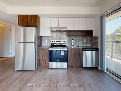 A303-1117 Cooke Blvd, Burlington, ON - Indoor Photo Showing Kitchen