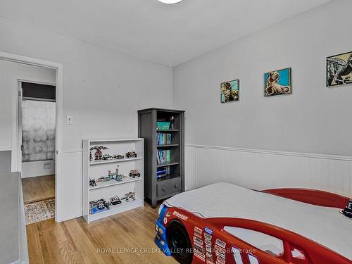 78 Caledon Cres, Brampton, ON - Indoor Photo Showing Bedroom