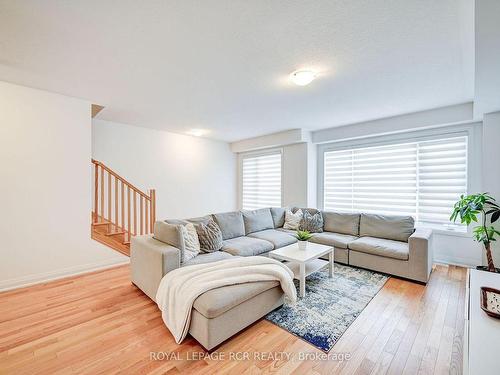 84 Wind Tree Way, Halton Hills, ON - Indoor Photo Showing Living Room