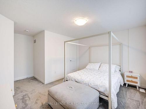 84 Wind Tree Way, Halton Hills, ON - Indoor Photo Showing Bedroom