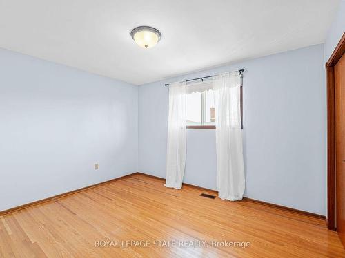 62 Henley Dr, Hamilton, ON - Indoor Photo Showing Other Room