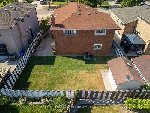 62 Henley Dr, Hamilton, ON - Outdoor With Exterior