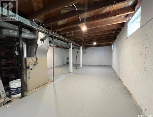 448 1St Avenue Ne, Swift Current, SK - Indoor Photo Showing Basement