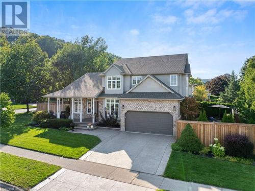 90 Hedge Lawn Drive, Grimsby, ON - Outdoor With Facade