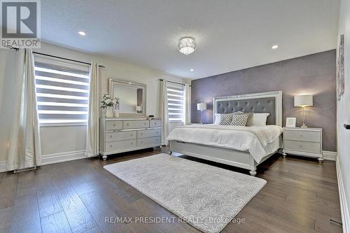 58 Curran Road, Hamilton, ON - Indoor Photo Showing Bedroom