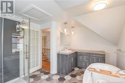 179 Saint-Pierre Est Boulevard, Caraquet, NB - Indoor Photo Showing Bathroom